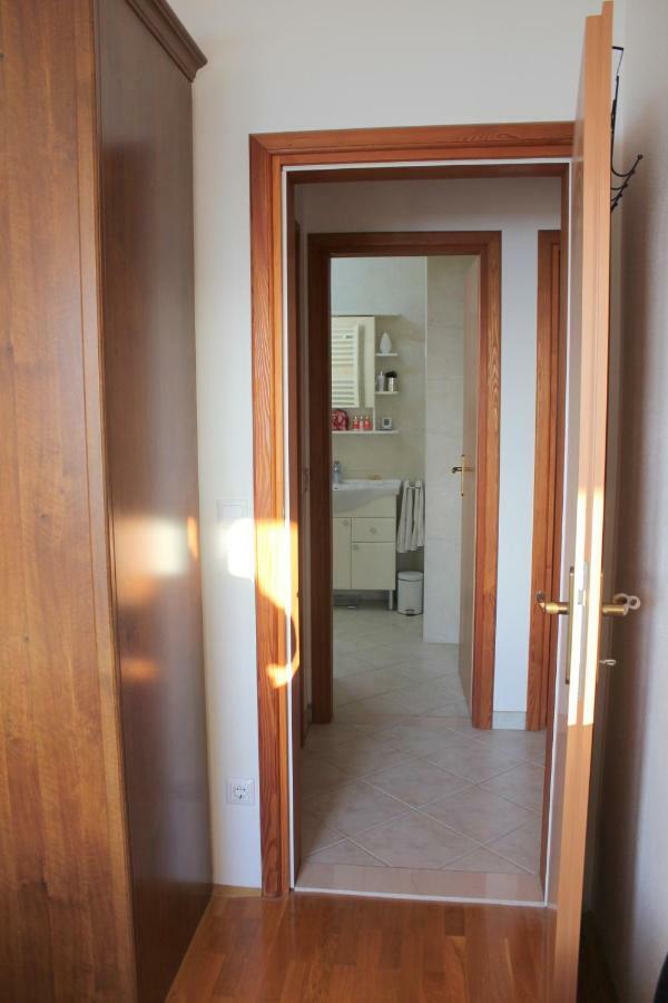 Ivkolina Hotel ฮวาร์ ภายนอก รูปภาพ